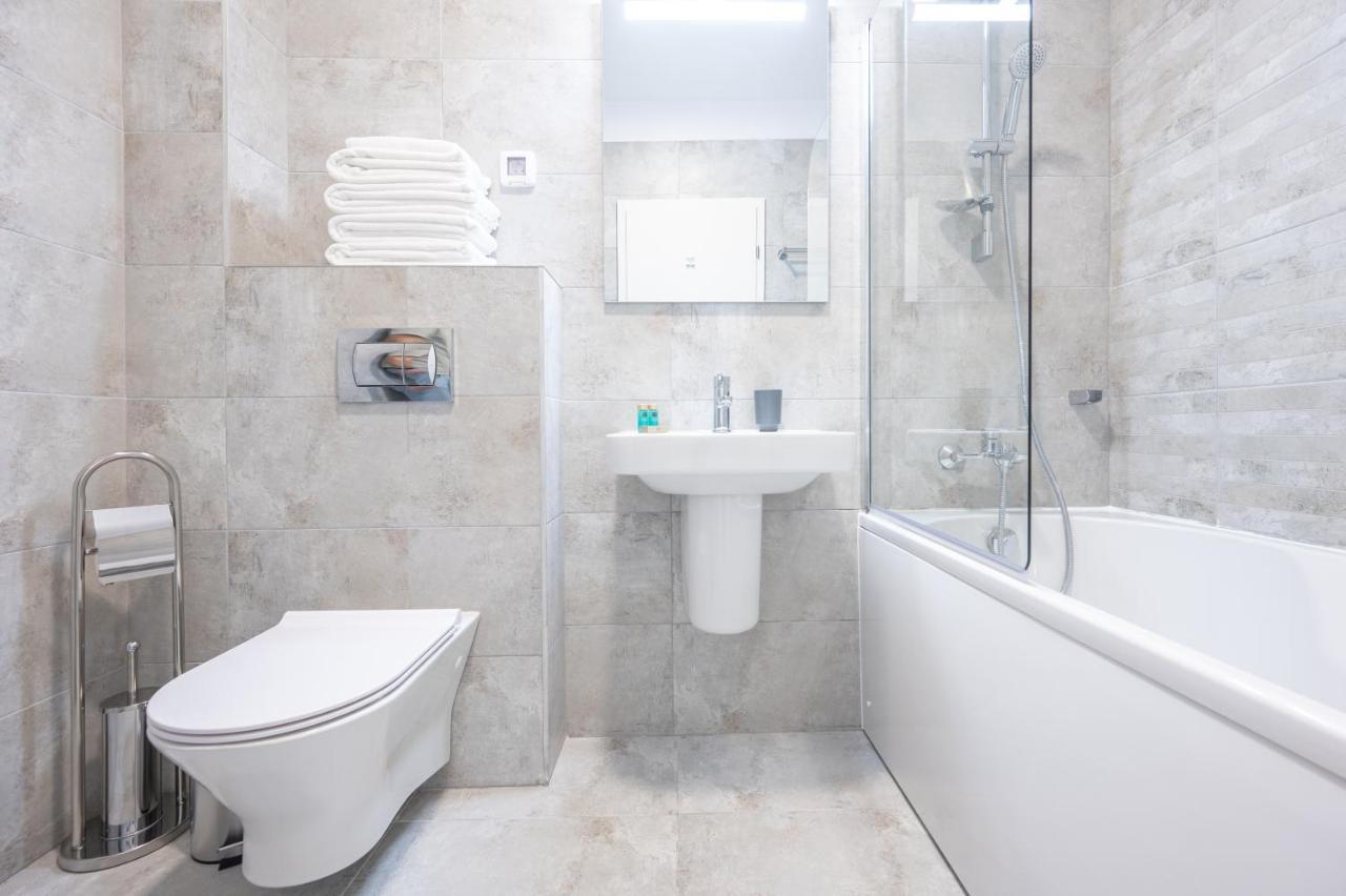 Rosewood Gold Apartamento Oradea Exterior foto