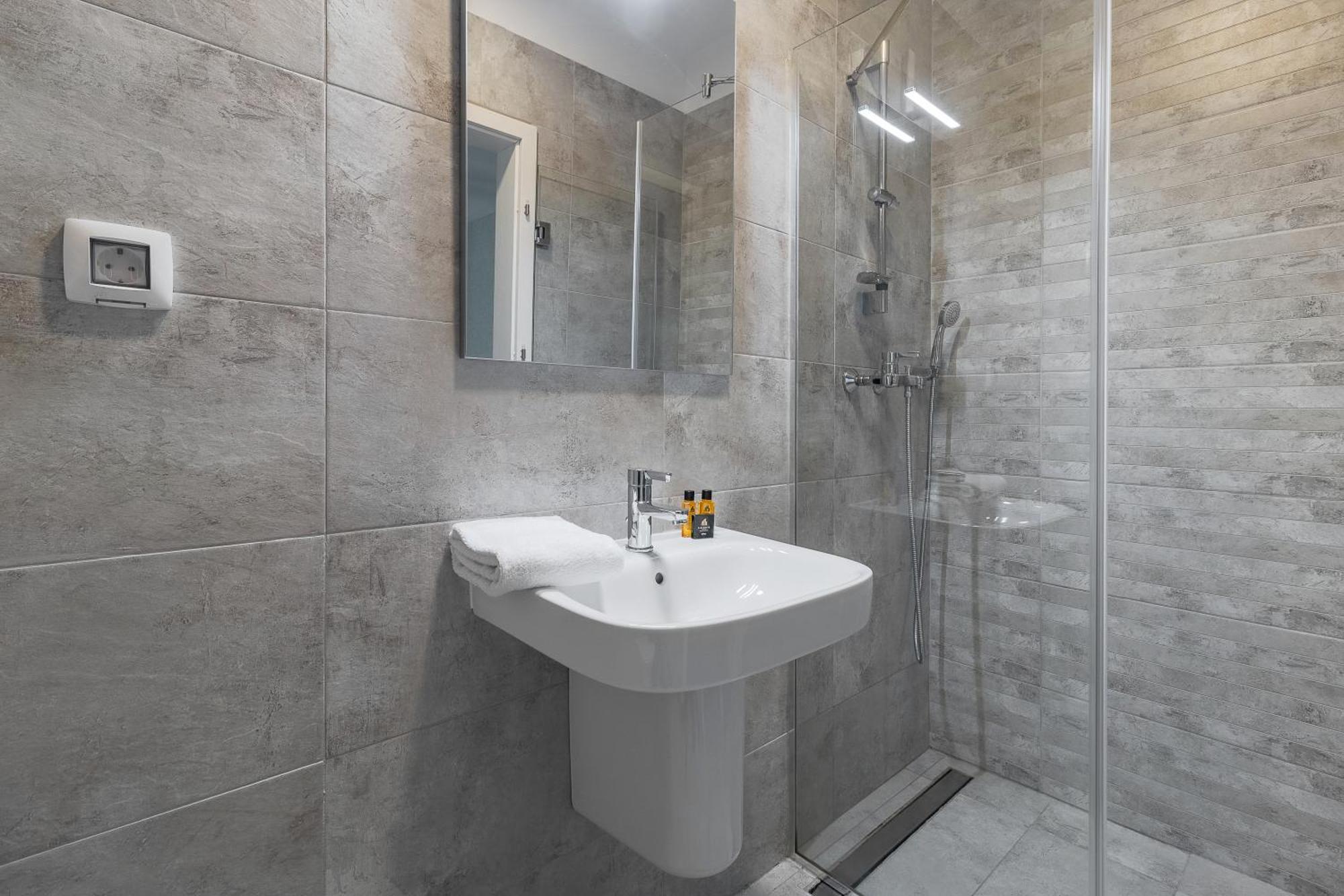 Rosewood Gold Apartamento Oradea Exterior foto
